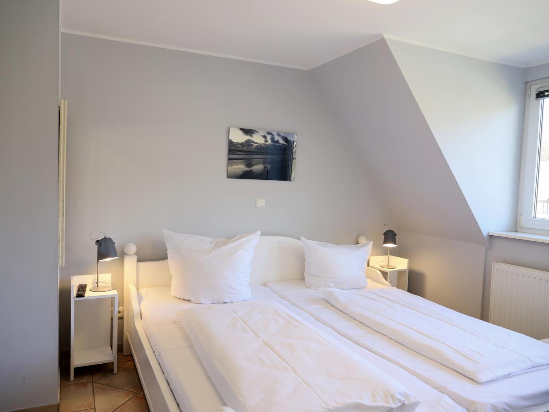 Geschmackvoll Eingerichtete Ferienwohnung Fuer 2 Personen, Verspricht Entspannung Pur. Вестерланд Екстериор снимка